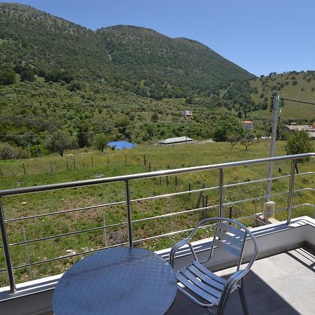 Hotel Bujtina Eleni Himare Esterno foto