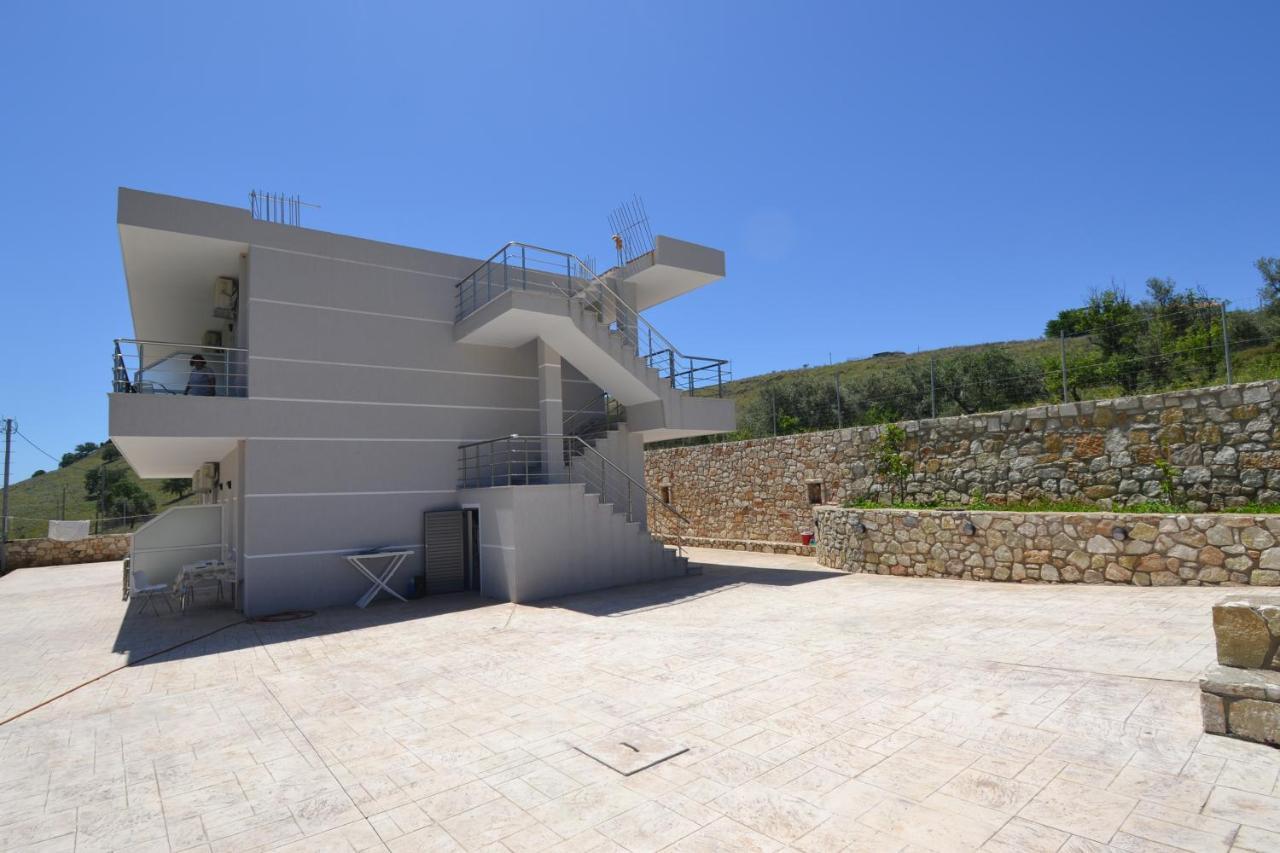 Hotel Bujtina Eleni Himare Esterno foto